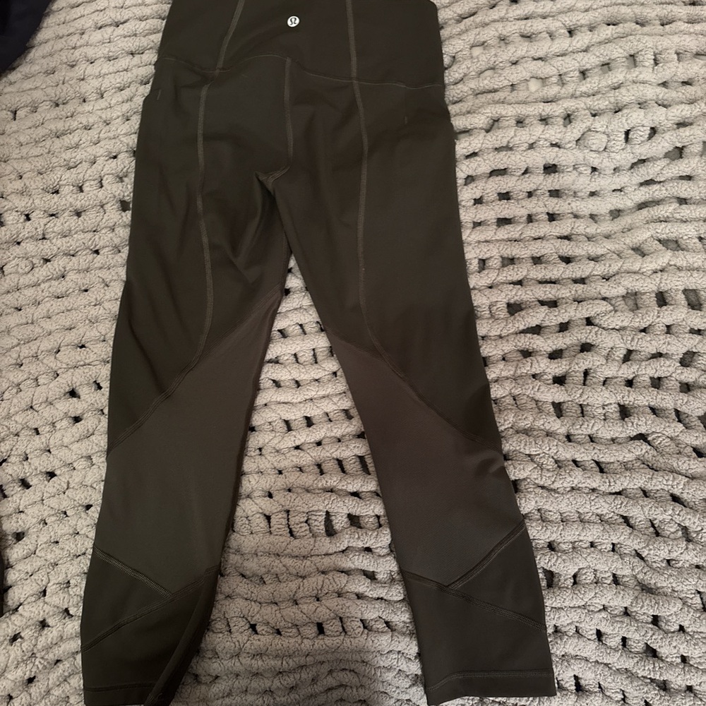 Lululemon green crop leggings